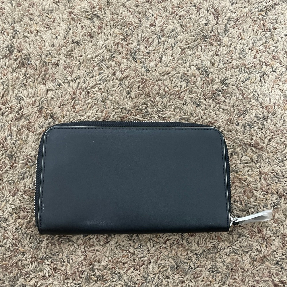 Vera Bradley Black Faux Leather Tote Bag and Matching Zip Around Wallet Set READ - Picture 5 of 14